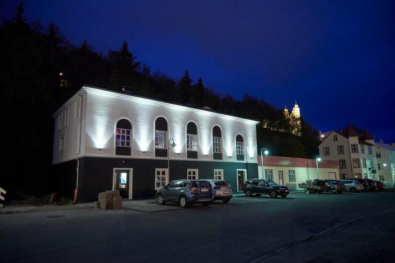 Hotel Akureyri Dynheimar Exterior foto